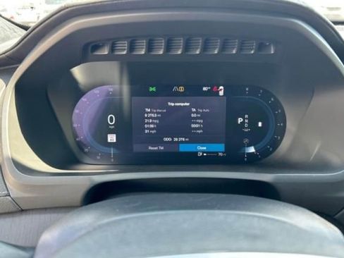 Used 2023 Volvo XC90 B6 Ultimate w/ Lounge Package image 8