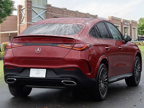 Certified 2025 Mercedes-Benz GLC 300 4MATIC image 6