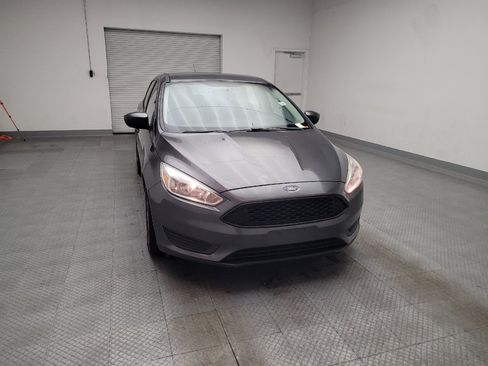 Used 2018 Ford Focus SE FWD image 14