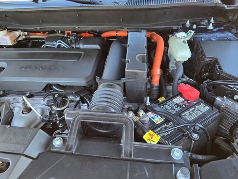 Used 2025 Honda CR-V Sport image 9