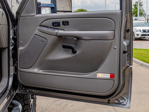 Used 2007 GMC Sierra 3500 SLT w/ Heavy-Duty Power Package image 34