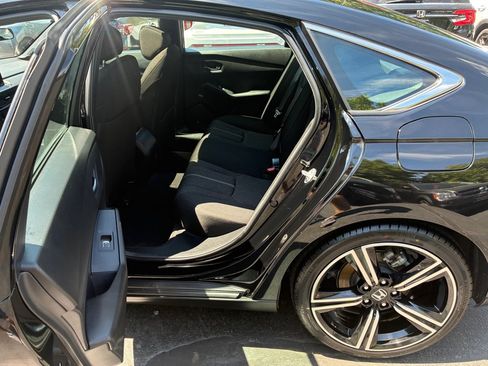 Used 2024 Honda Accord Sport image 25