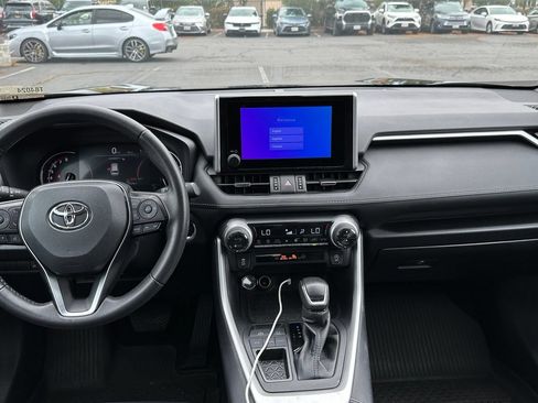 Used 2024 Toyota RAV4 XLE Premium FWD image 4