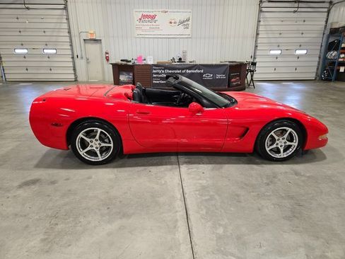 Used 2001 Chevrolet Corvette Convertible w/ Preferred Equipment Group2 image 6