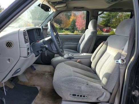 Used 1997 Chevrolet Suburban 4WD w/ Preferred Equipment Group 2 image 11