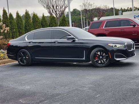 Used 2022 BMW 750i xDrive 750i xDrive w/ Luxury Rear Seating Package image 3