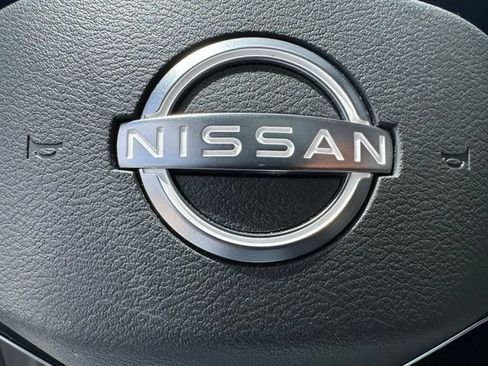 Used 2024 Nissan Ariya AWD image 30