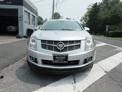 Used 2011 Cadillac SRX Luxury FWD image 2