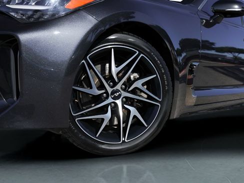 Used 2022 Kia Stinger GT-Line RWD image 4