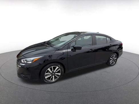 Used 2025 Nissan Versa SV FWD image 8