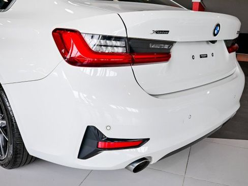 Used 2019 BMW 330i xDrive Sedan w/ Convenience Package image 13