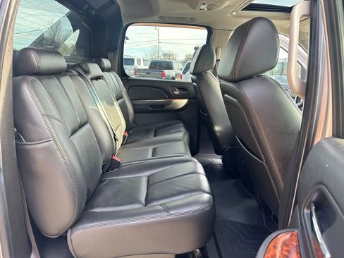 Used 2008 Chevrolet Avalanche LTZ w/ LTZ Preferred Equipment Group image 31