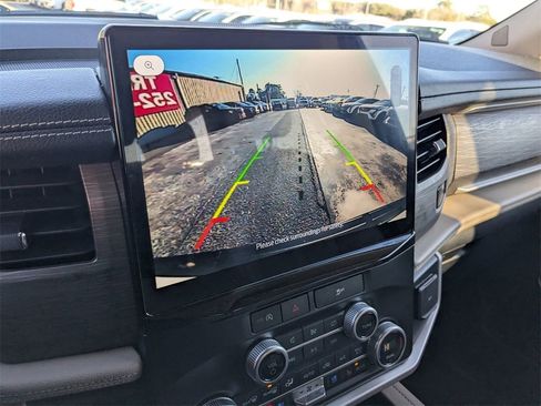 Used 2024 Ford Expedition Limited image 18