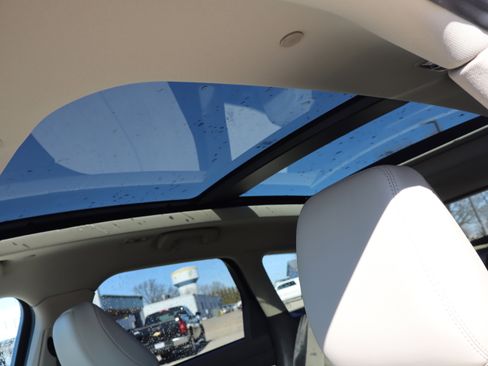 Used 2025 Lincoln Corsair Reserve image 23