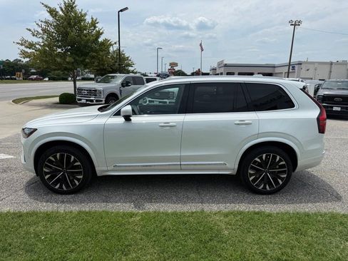 Used 2025 Volvo XC90 B5 Plus w/ Protection Package Premier AWD/4WD image 7