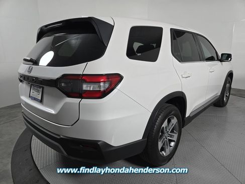 Certified 2025 Honda Pilot EX-L image 6