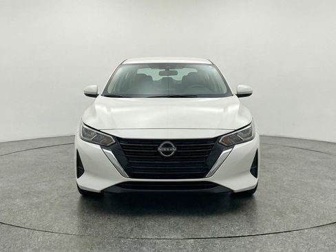 Used 2025 Nissan Sentra S image 2