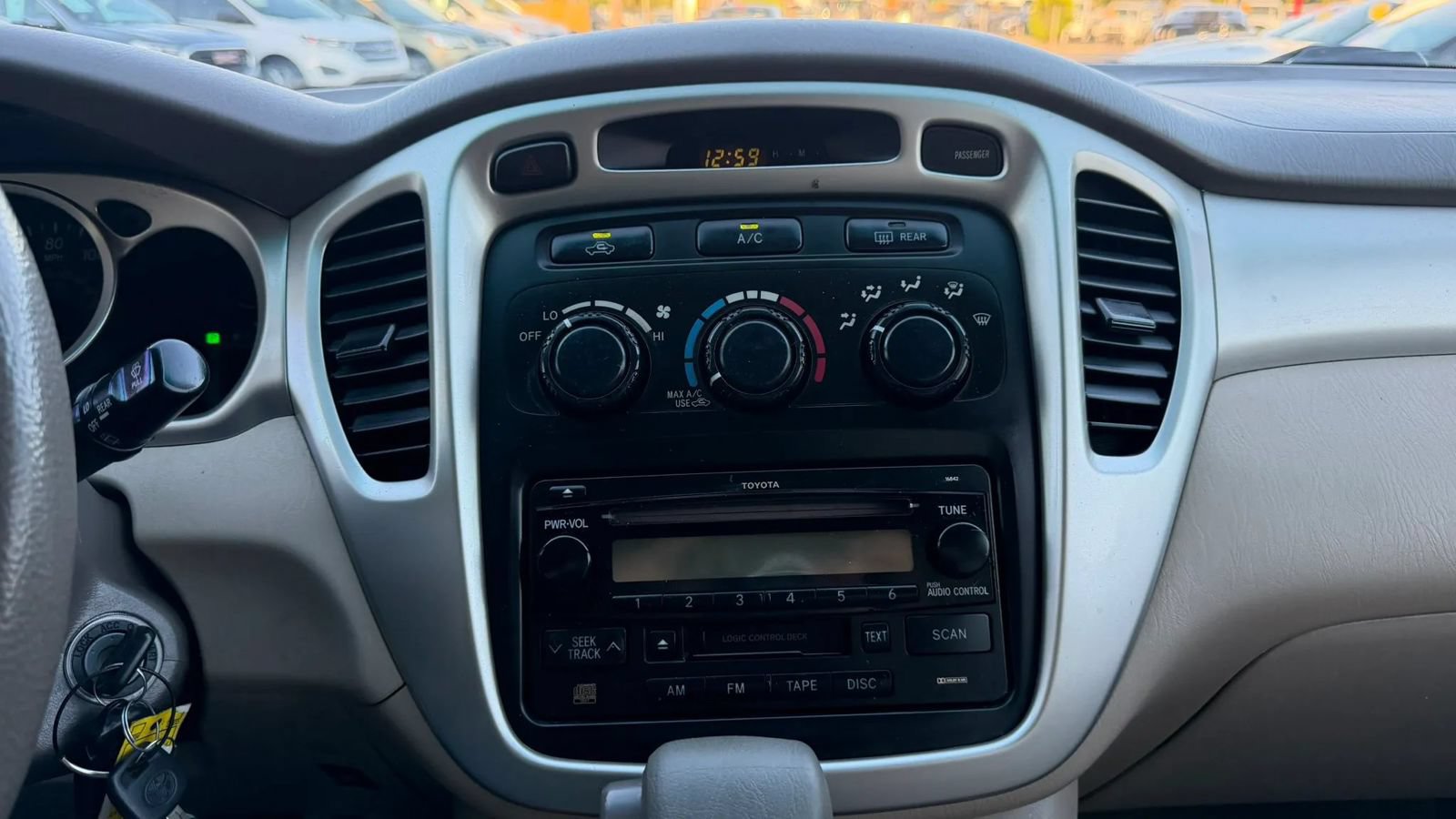 Used 2005 Toyota Highlander 2WD image 17