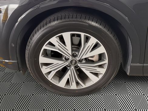 Certified 2023 Audi Q4 e-tron Premium Plus w/ Premium Plus RWD image 12