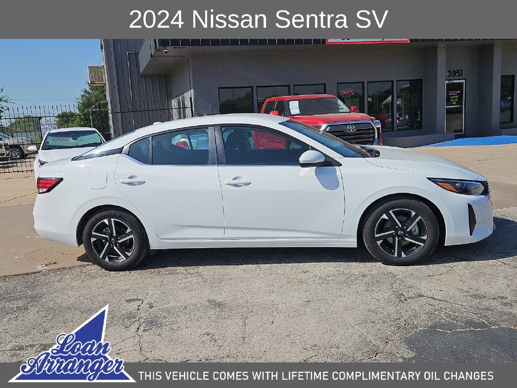 Used 2024 Nissan Sentra SV FWD image 14