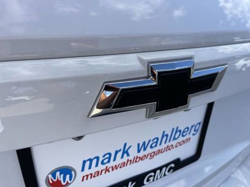 Used 2019 Chevrolet Trax LT w/ LT Convenience Package image 25