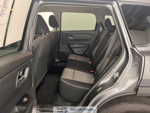 Used 2025 Nissan Rogue SV AWD/4WD image 29