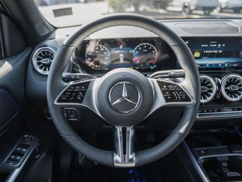 New 2026 Mercedes-Benz GLB 250 4MATIC image 30
