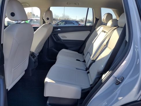 Used 2018 Volkswagen Tiguan SEL image 8