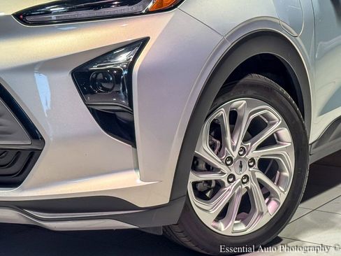 Used 2023 Chevrolet Bolt EUV LT image 5