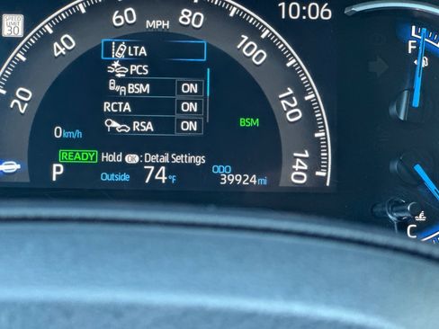 Used 2024 Toyota RAV4 XLE image 30