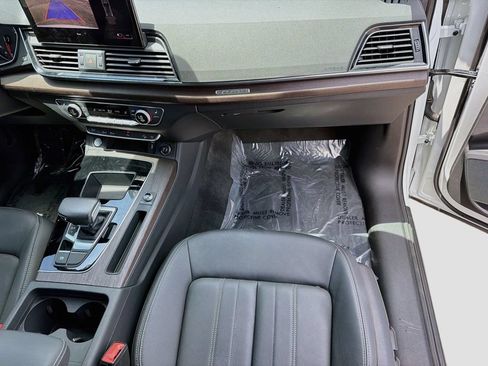 Used 2023 Audi Q5 2.0T Premium AWD/4WD image 17
