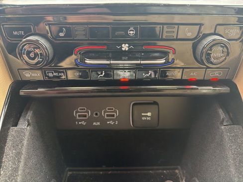 Used 2021 Jeep Grand Cherokee L Limited image 13