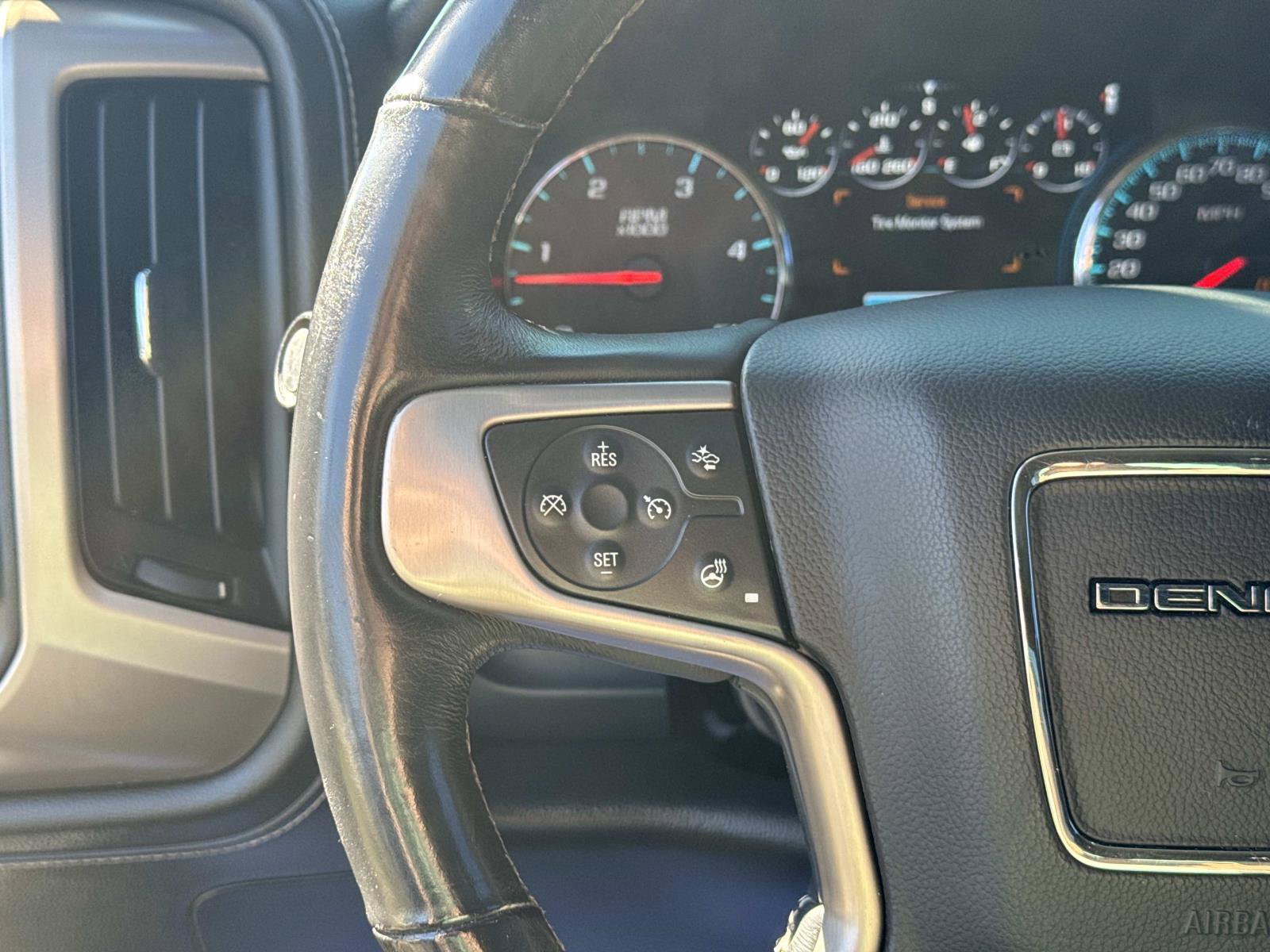 Used 2017 GMC Sierra 2500 Denali w/ Duramax Plus Package AWD/4WD image 15
