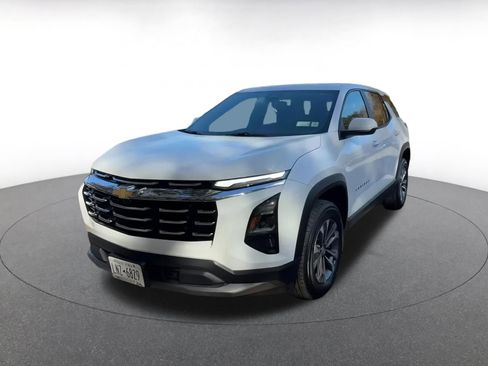 Used 2025 Chevrolet Equinox LT image 7