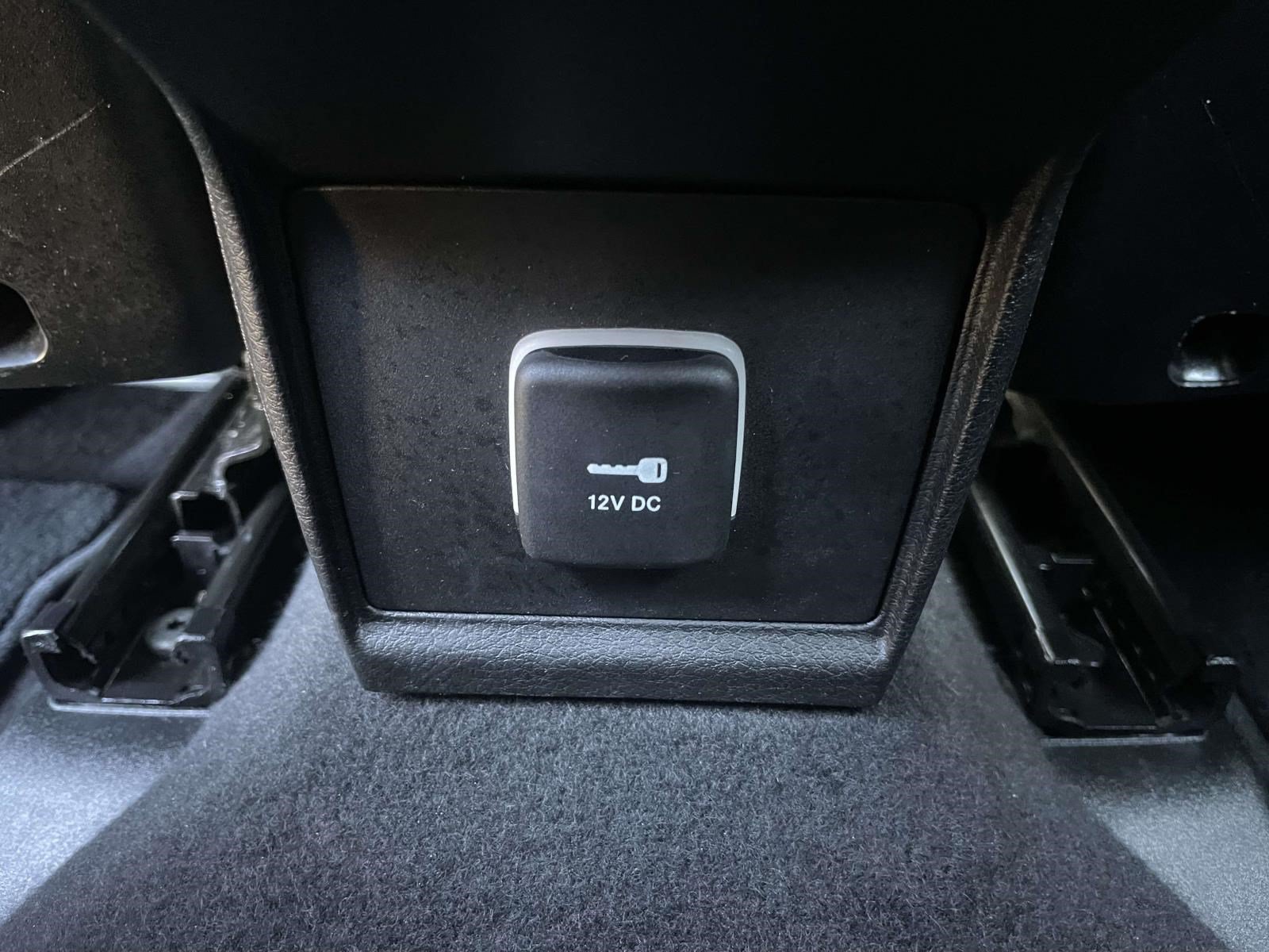 Used 2025 Jeep Compass Limited AWD/4WD image 12