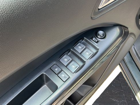 Certified 2018 GMC Canyon SLT w/ Driver Alert Package AWD/4WD image 28