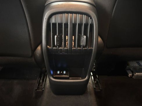 Used 2025 Hyundai Kona SEL image 24