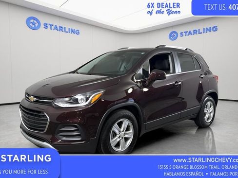 Used 2020 Chevrolet Trax LT w/ Driver Confidence Package image 1