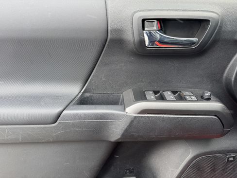 Used 2023 Toyota Tacoma TRD Pro image 9