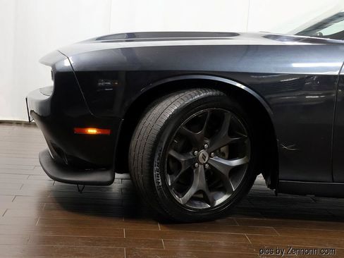 Used 2019 Dodge Challenger R/T RWD image 25