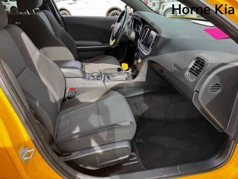 Used 2018 Dodge Charger R/T w/ Beats Audio Group image 24