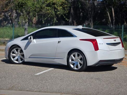 Used 2016 Cadillac ELR image 16