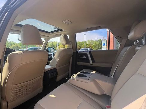 Used 2018 Toyota 4Runner SR5 Premium AWD/4WD image 13