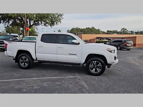 Used 2019 Toyota Tacoma TRD Sport image 36