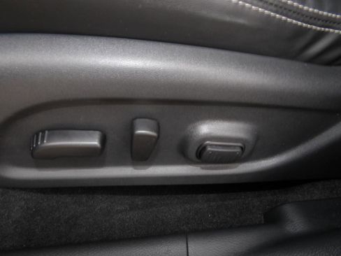 Certified 2023 Nissan Murano SV w/ SV Midnight Edition Package image 19