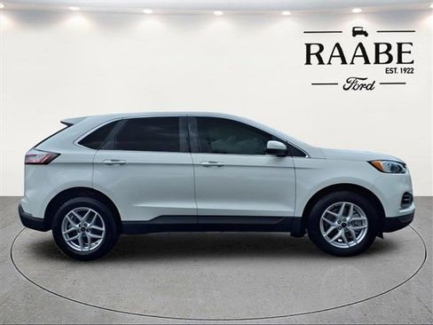 Used 2023 Ford Edge SEL w/ Convenience Package image 8