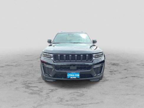 New 2026 Jeep Grand Cherokee Limited AWD/4WD image 3