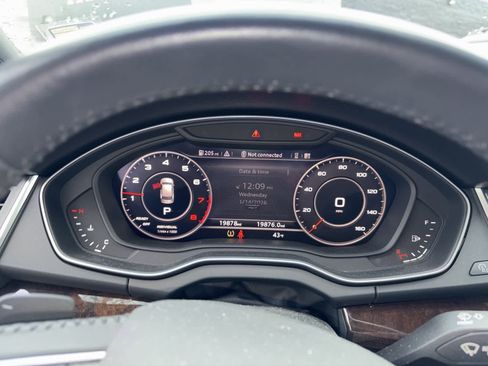 Used 2019 Audi Q5 2.0T Premium Plus w/ Premium Plus Package image 2