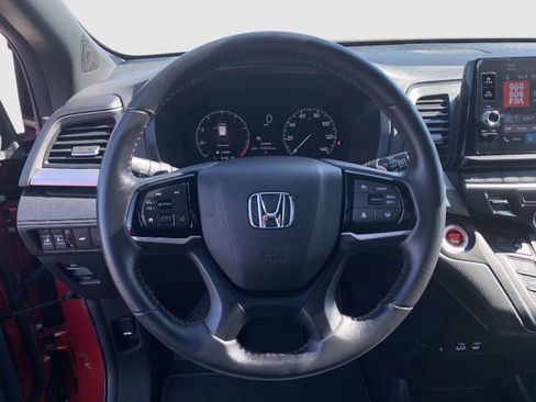 Certified 2025 Honda Odyssey Sport-L image 16