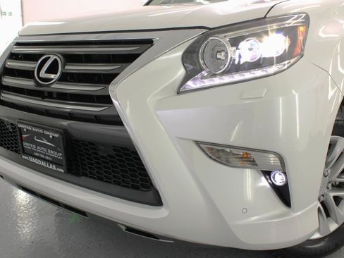 Used 2016 Lexus GX 460 w/ Premium Package AWD/4WD image 21